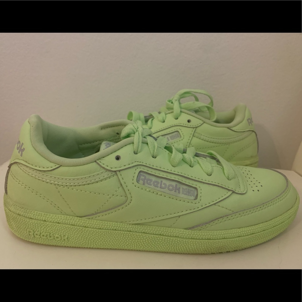 REEBOK aritzia exclusive sneaker in lime green
